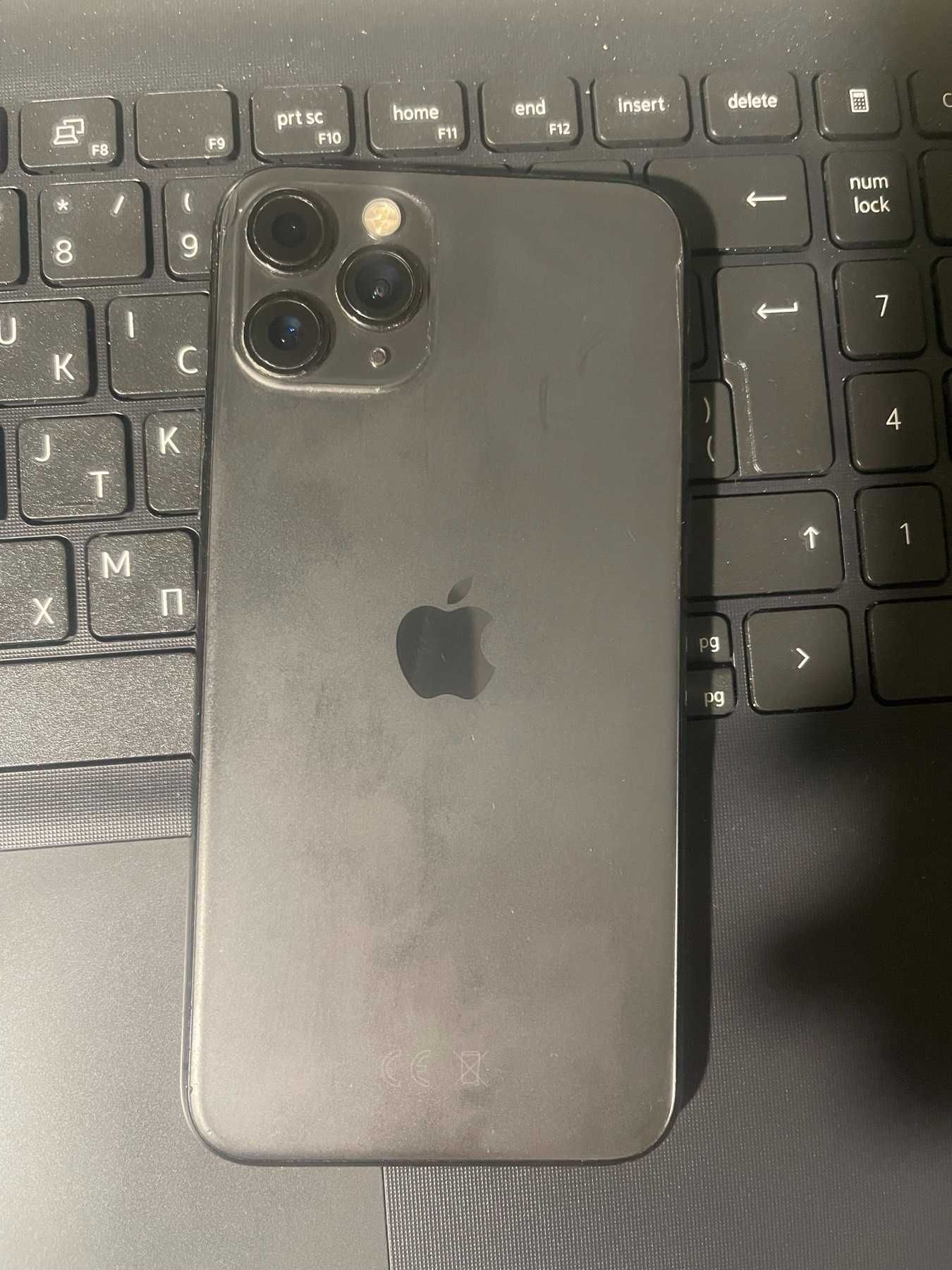 Iphone 11 Pro + гръбче MOUS