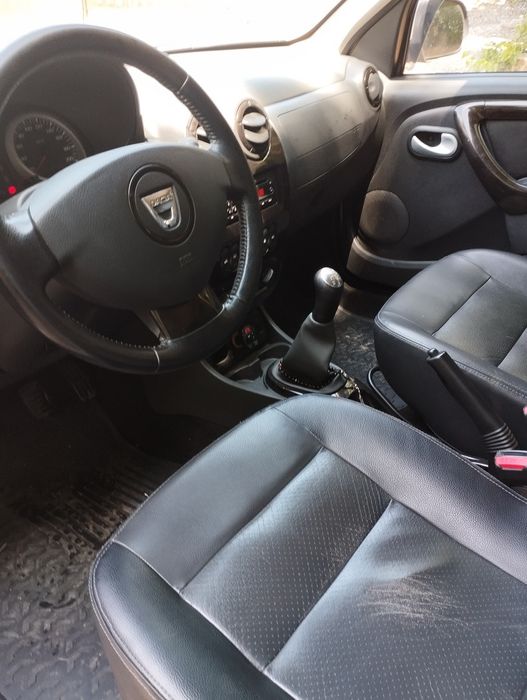 Dacia Duster,modelul prestige,1,5dci,90cpan fabricație 2011,unic propr