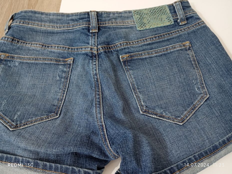 Jeans scurt Zara
