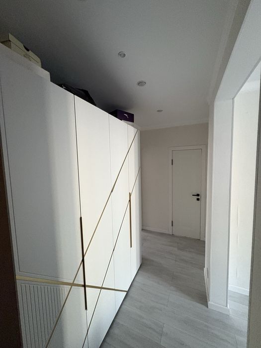 Продается 2-комнатная квартира 60 кв/м2 с мебелью