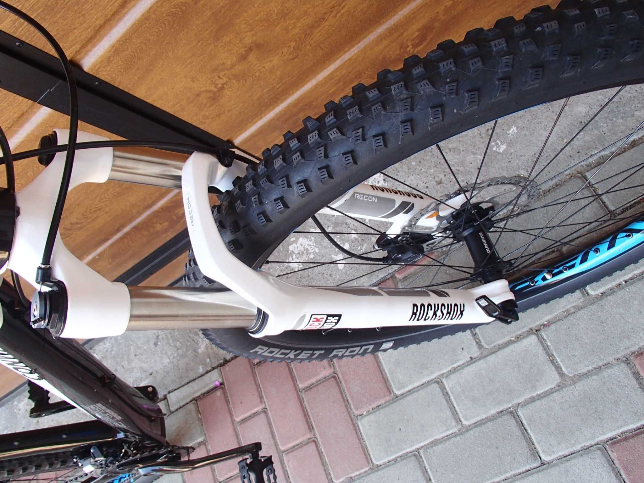 Bicicleta Mtb Conway Carbon 27,5, XT, Rock Shox Aer, Hidraulica disc.