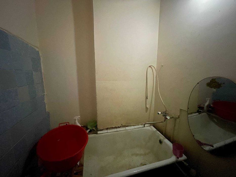 Срочно 4 хонали квартира сотилади №373