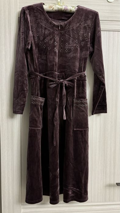 Теплое платье велюр (удобно для ГВ)