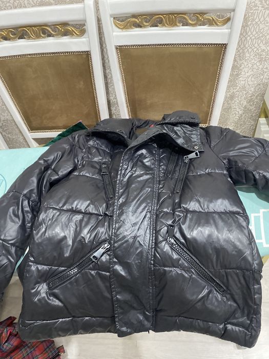 Детские куртки на возрастс 9-12лет отличного качества в отличном состо