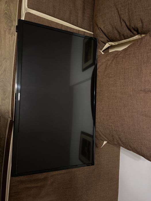 Vând TV HORIZON 80 cm