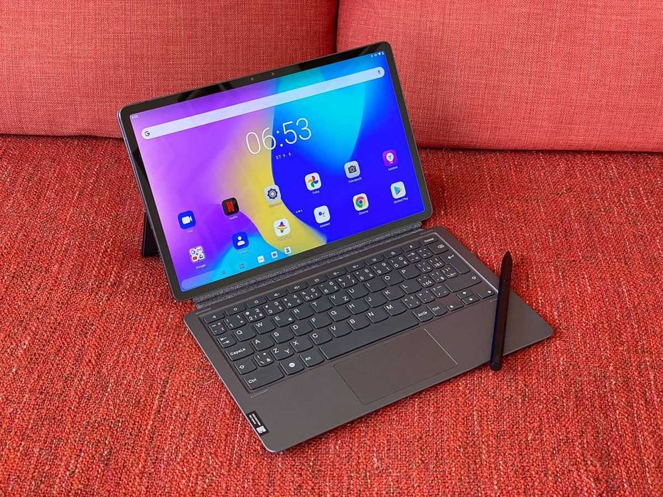 Tableta - Laptop Lenovo P11 cu sim 4G+, tastatura, precision pen, husa