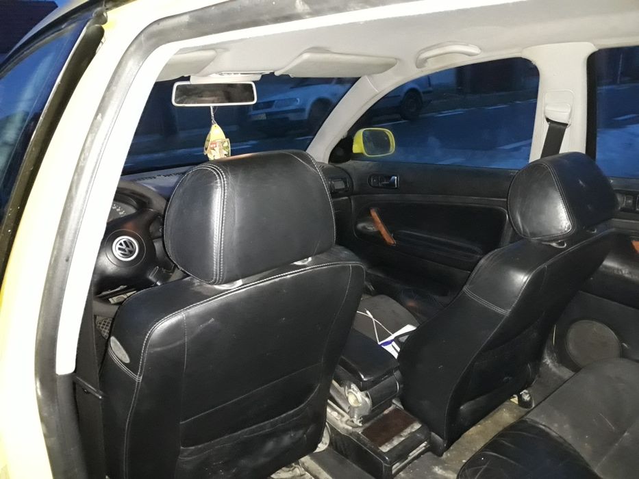 Dezmembrez Passat 1.9 Tdi