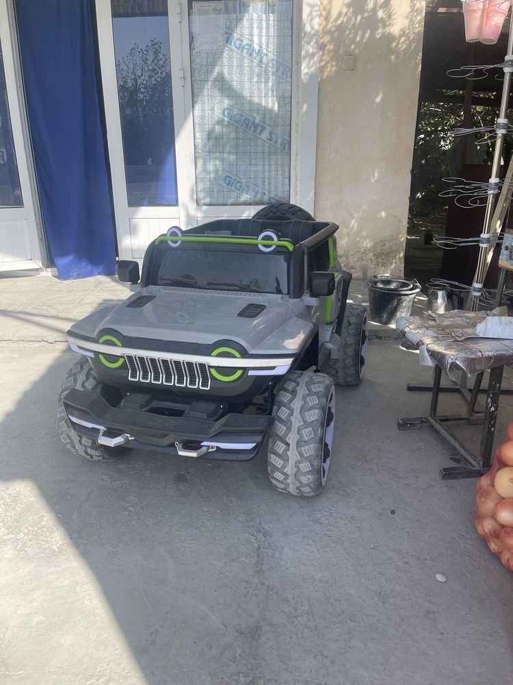 Bollalar uchun mashina