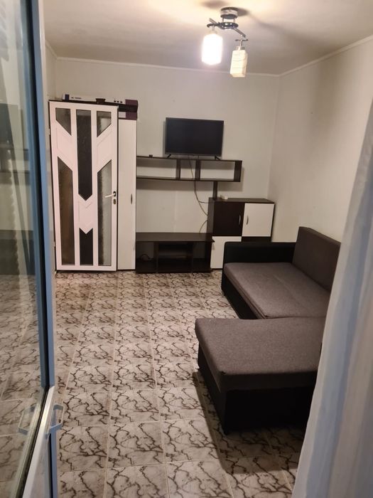 Inchiriez garsoniera zona Cet - Constanta