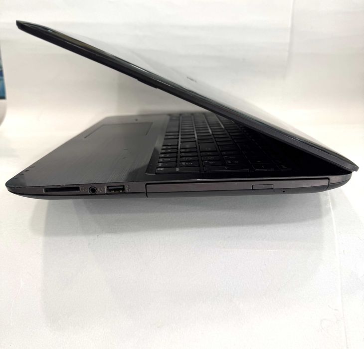 Laptop Asus X556U, 120GB SSD/8GB RAM, Intel Core i7-6500U  CPU 2.59GHz