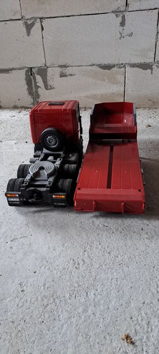 Camion man trailer de  jucărie dimensiune de 87 cm pe 21cm