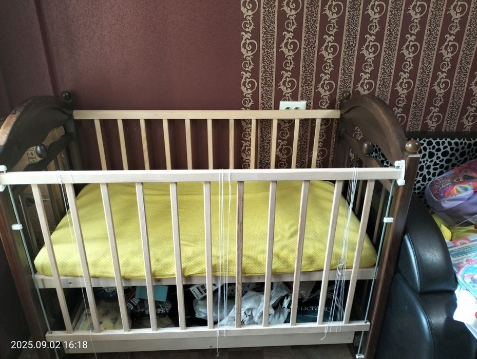 Продам детскую кроватку