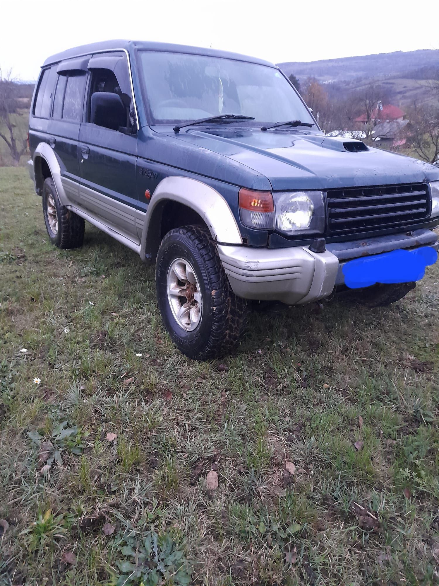 Vind  sau schimb Mitsubishi pajero motor 2,8