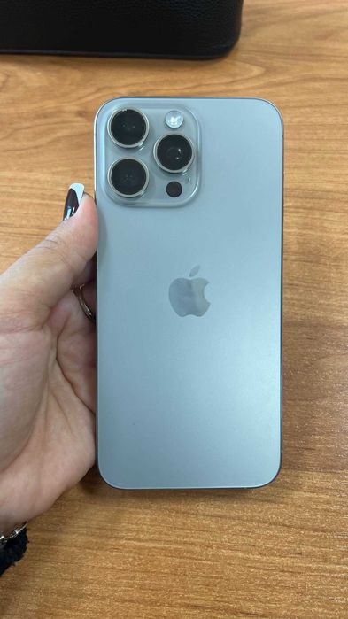 Iphone 15 pro max 256 Titanium