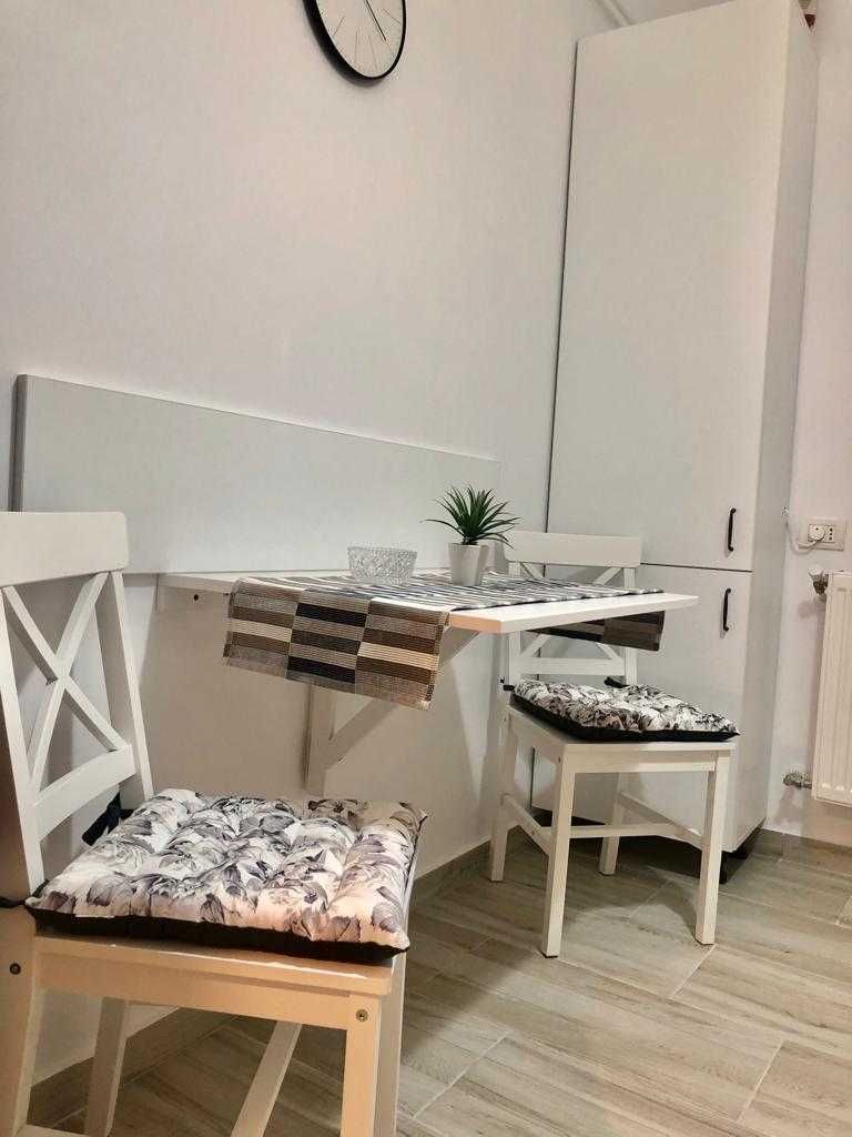 Garsoniera Regim Hotelier, Focșani. Exclus escorte