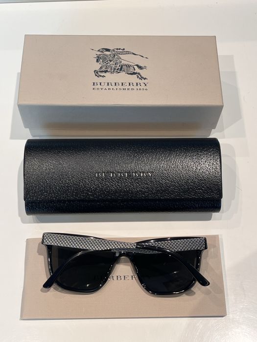 Дамски слънчеви очила BURBERRY