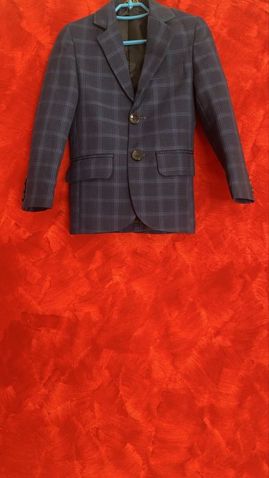 Costum cu vesta pentru baitei