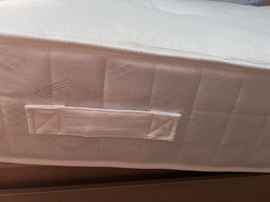 Saltea 200x150x25 cm