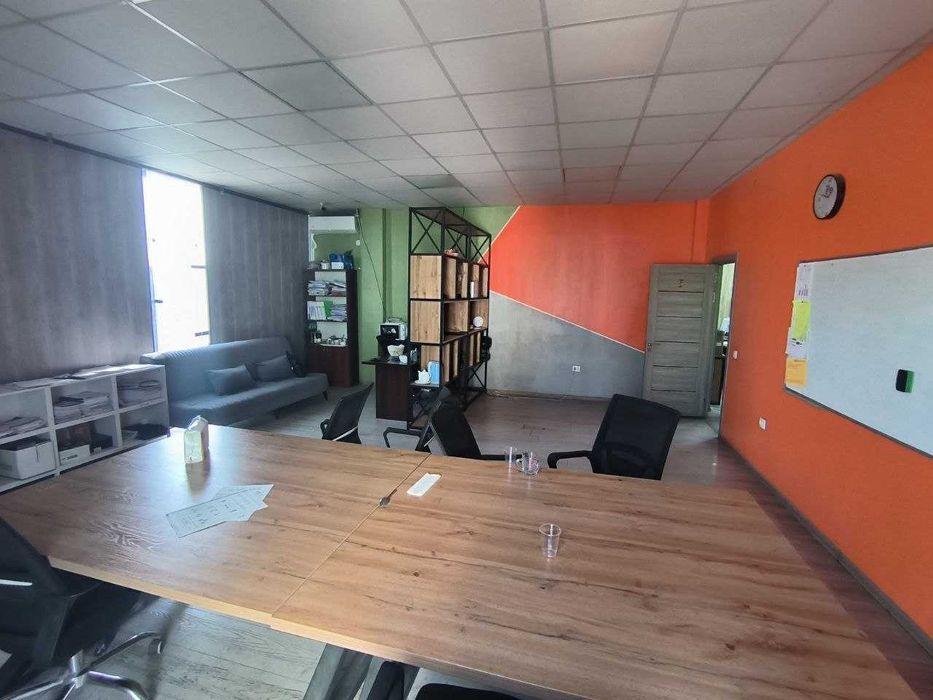 Продается готовый бизнес и здание в 3 этажа на Водника - 2я линия.