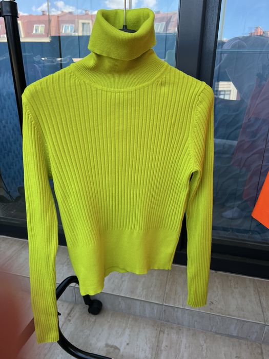 Рипсено поло ZARA