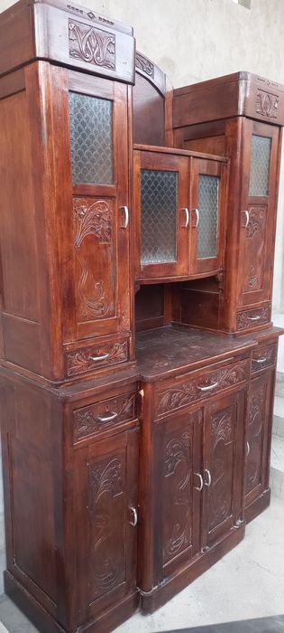 Продаётся шкаф деревянный