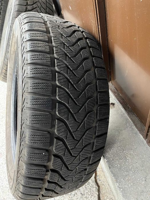 Зимни гуми Lassa 235/55/R17