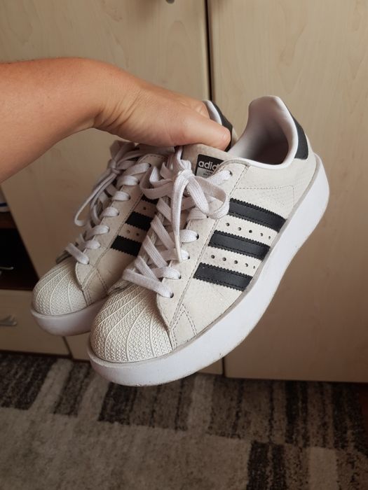 Adidasi Adidas Superstar Bold Culoare Bej