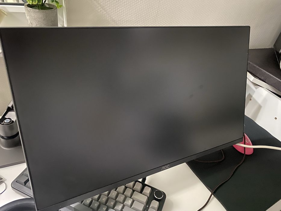 Продаю монитор AOC 420HZ 24.5 НОВЫЙ