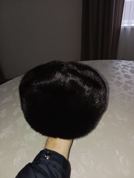 Продам норковою шапку.