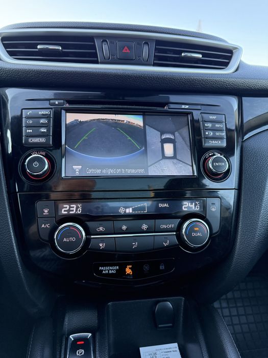 Nissan Qashqai / 1.6 Dci / 130 Cp/ 2015 /Panoramic/Navi/camera 360