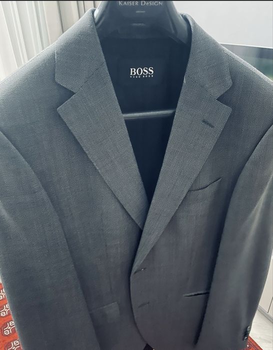 Продам мужской пиджак Boss