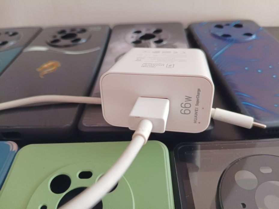 Huawei mate 40 pro Перфектен