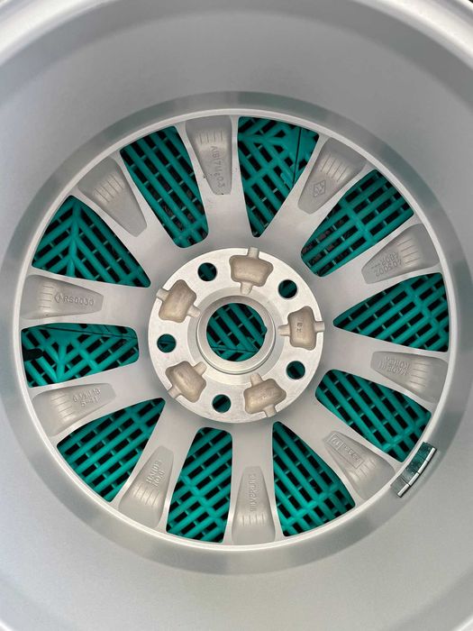 Jante noi R16 anvelope noi allseason 205 60 R16 Renault Megane Captur2