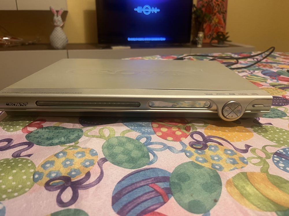 DVD Player Crown