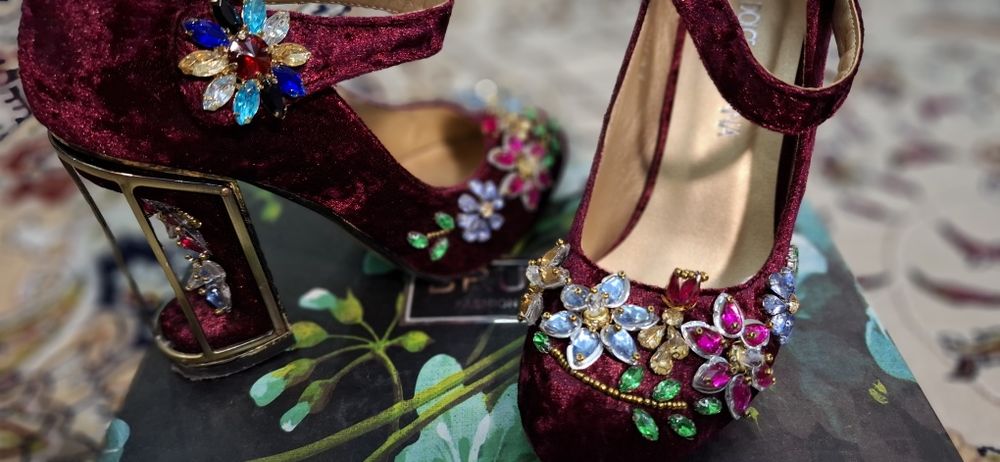 Женские туфли в идеальном состоянии Ayollar tufligi ideal xolatda