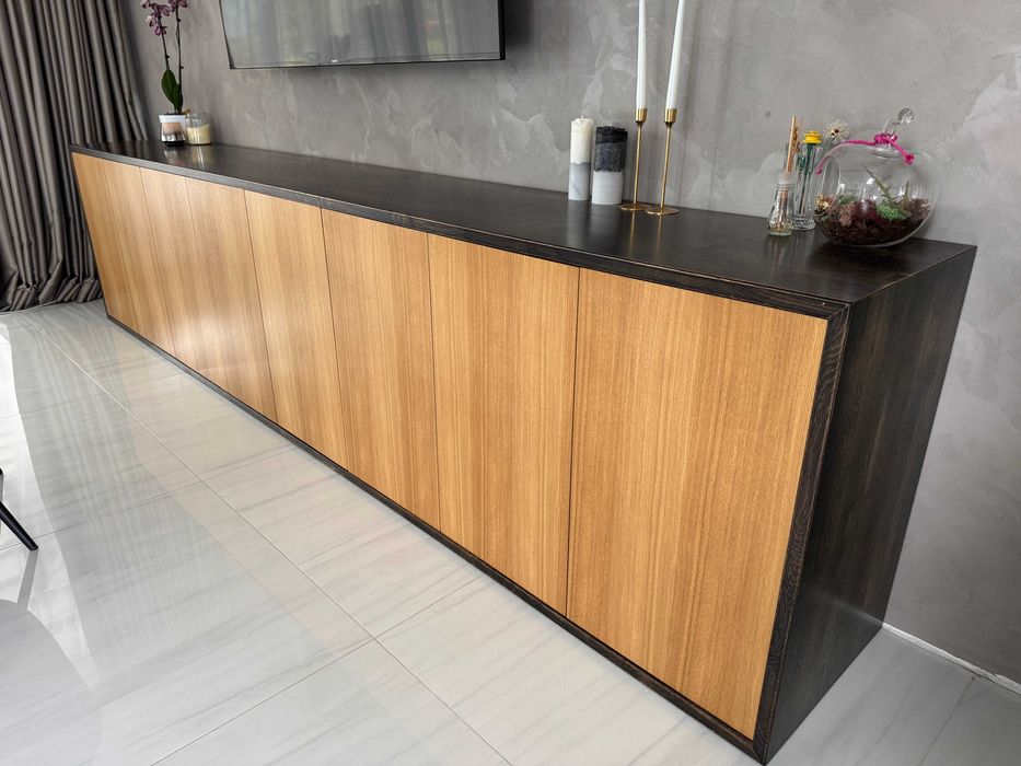 Шкаф естествен фурнир с размери 346/50/81