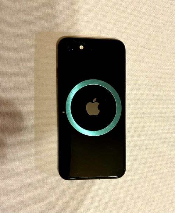 Продавам iPhone SE gen 3, 128 Gb