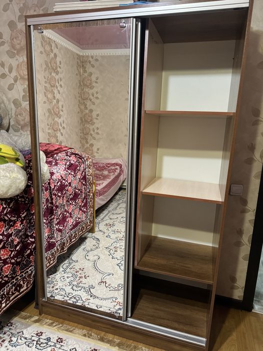 Шкаф купе продается
