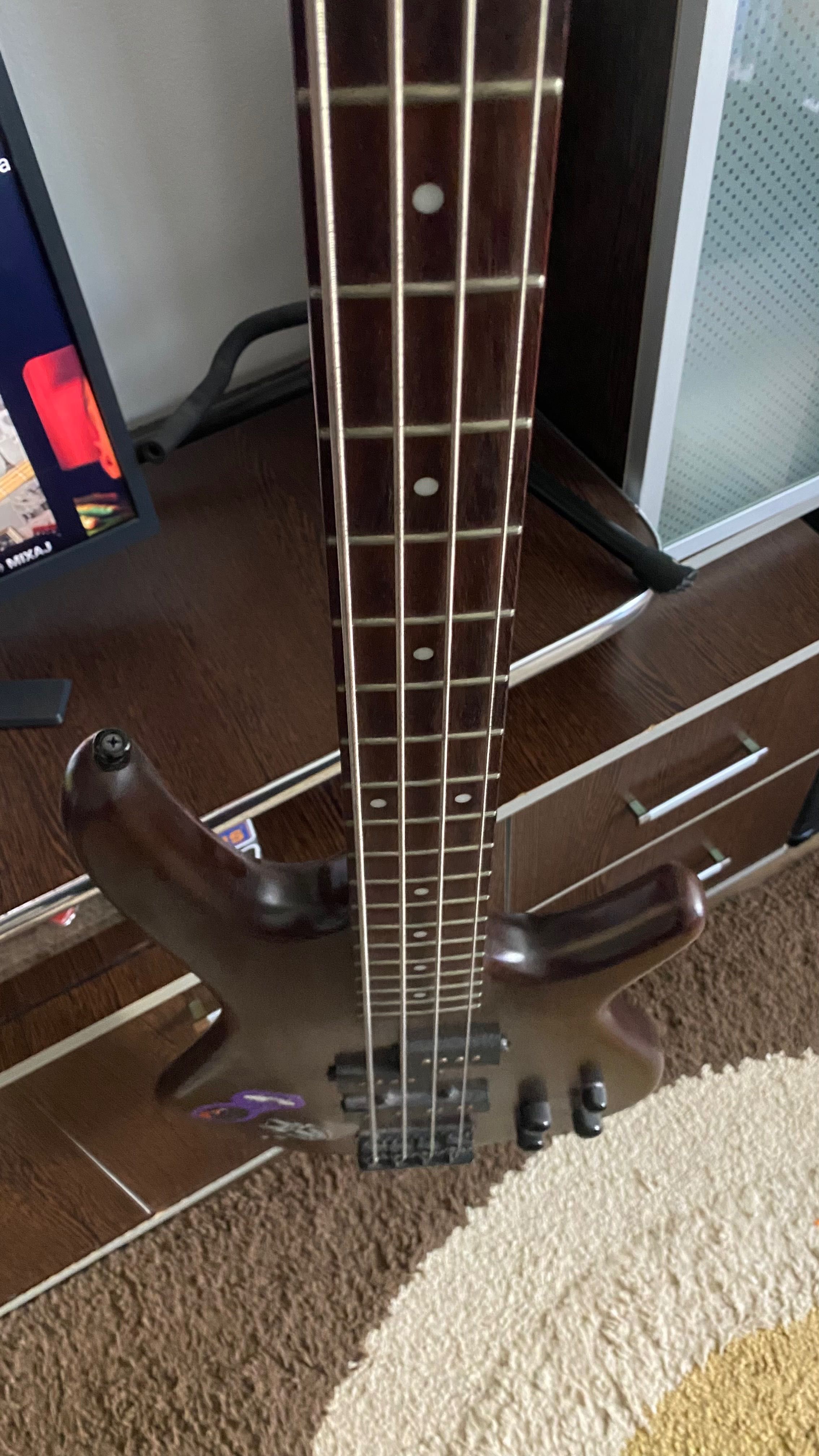 Vand chitara bass ibanez