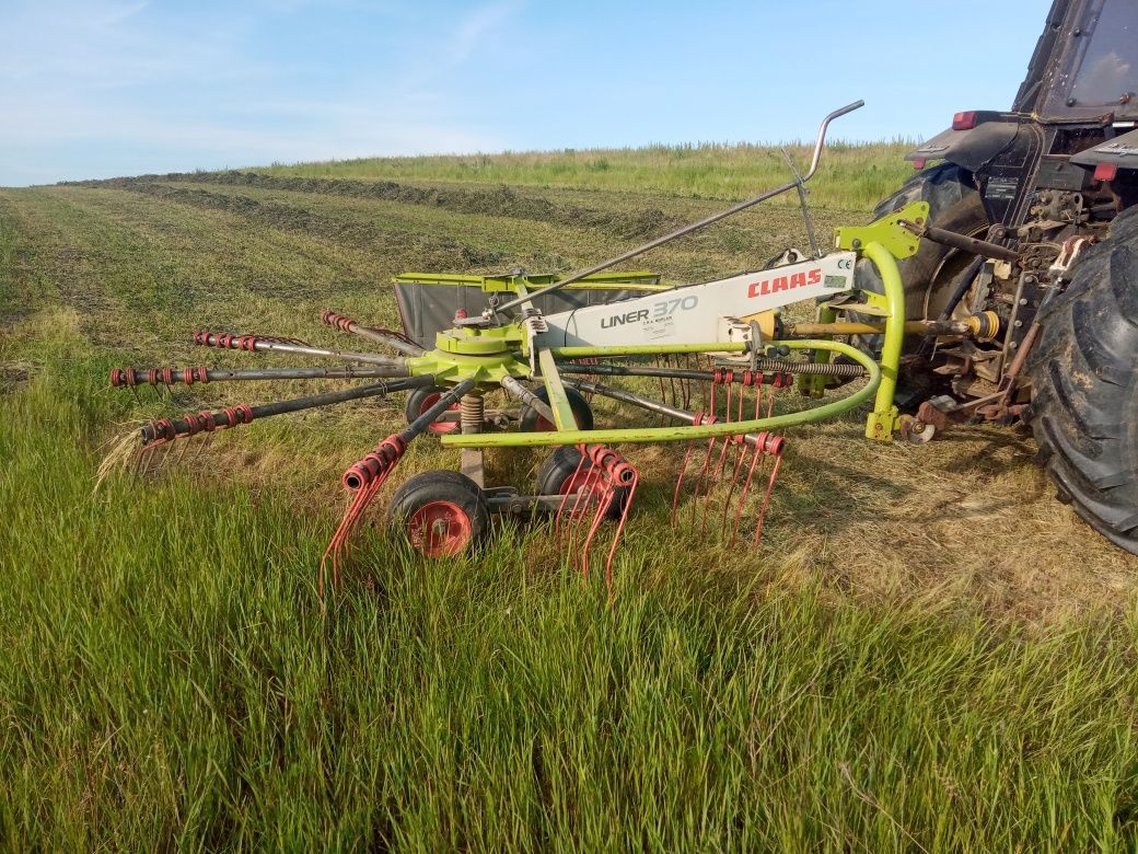 Tractor cu incarcator frontal