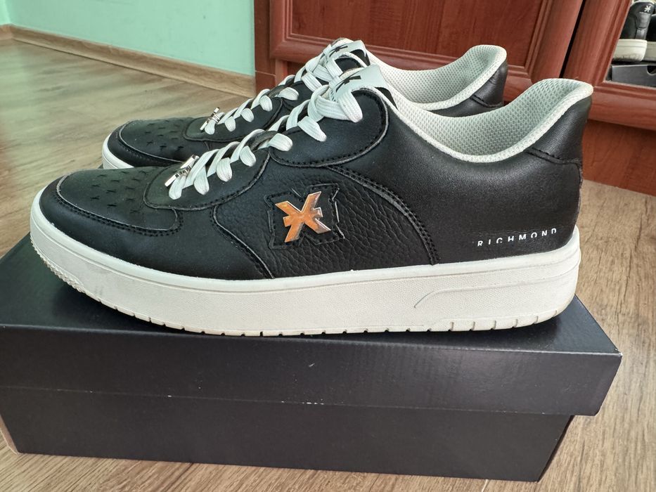 Оригинални обувки RICHMOND 43 номер
