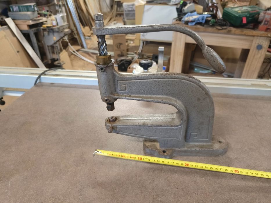 Малка Винтова преса