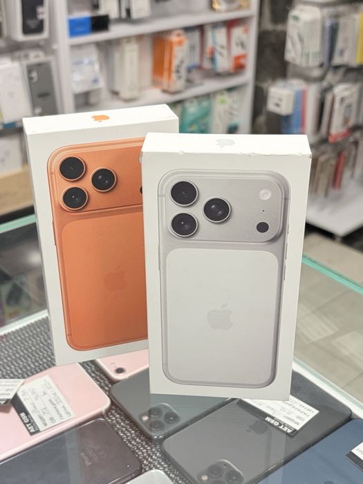 Apple iPhone 17 Pro 256GB Cosmic Orange