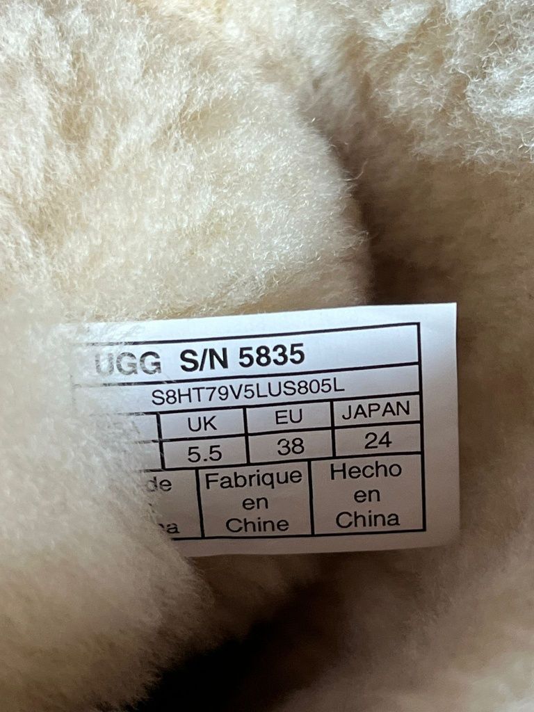 Vând cizme UGG  originale