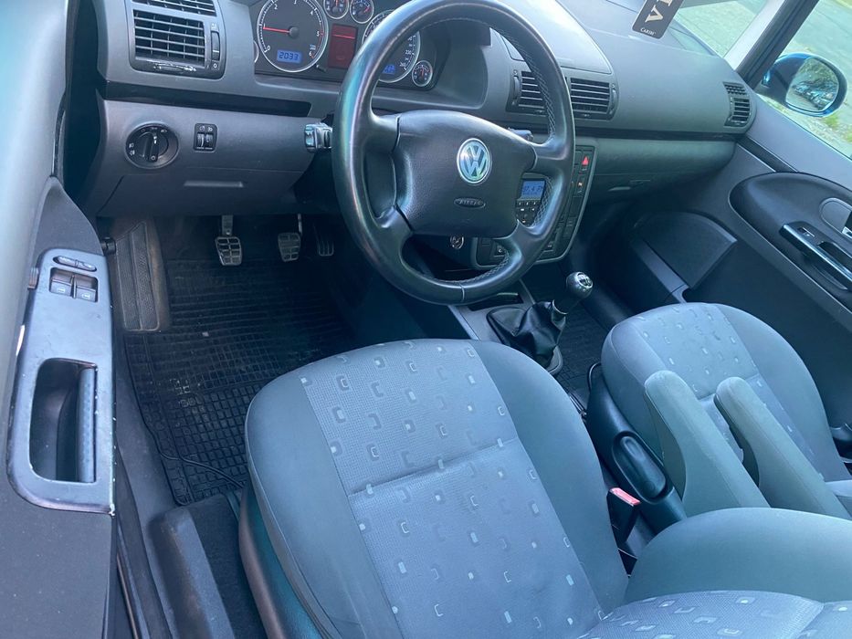 Volkswagen Sharan 7 locuri