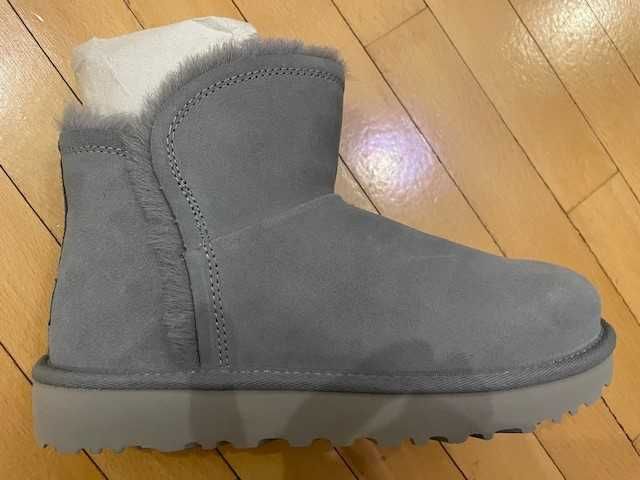 Ghete UGG gri-bleu nepurtate