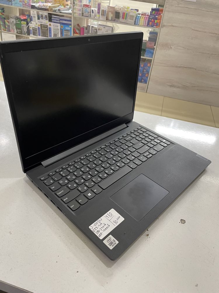 Ноутбук lenovo в отлинчом состянии