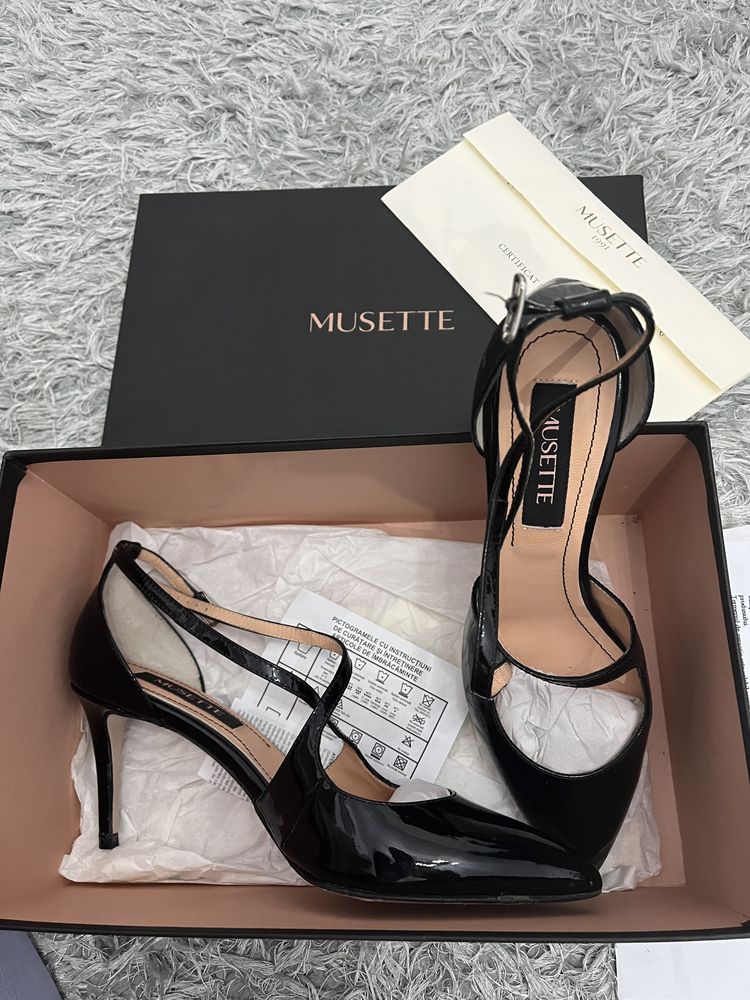 Pantofi Musette stiletto noi