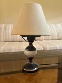 Малка лампа с абажур