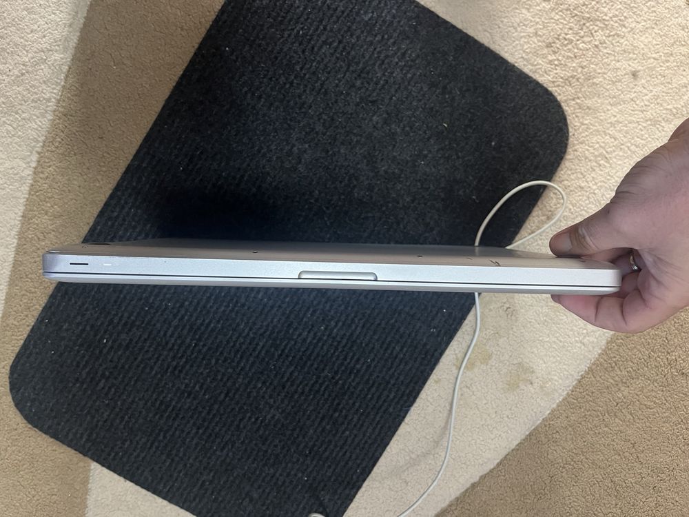 Laptop Apple Mackbook Pro 15”